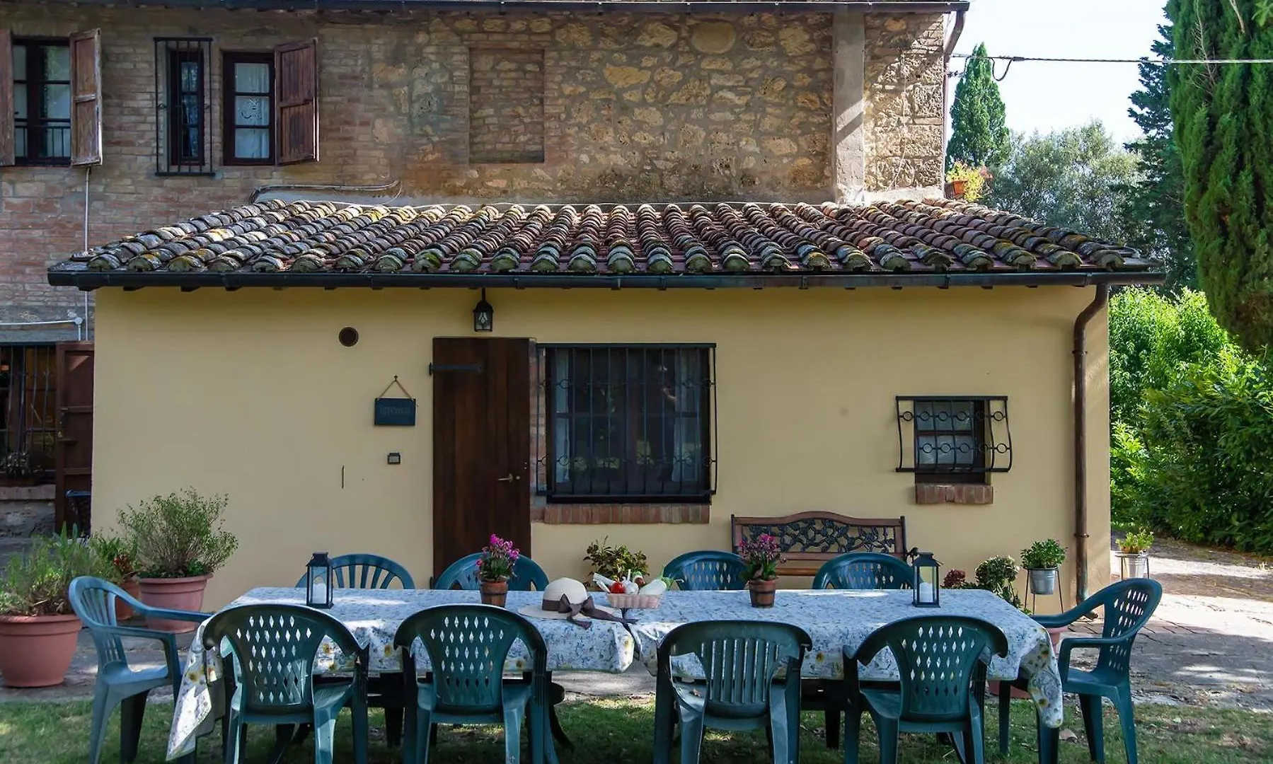 Agriturismo Il Pornelleto - Villa Alari 세토나 팜스테이